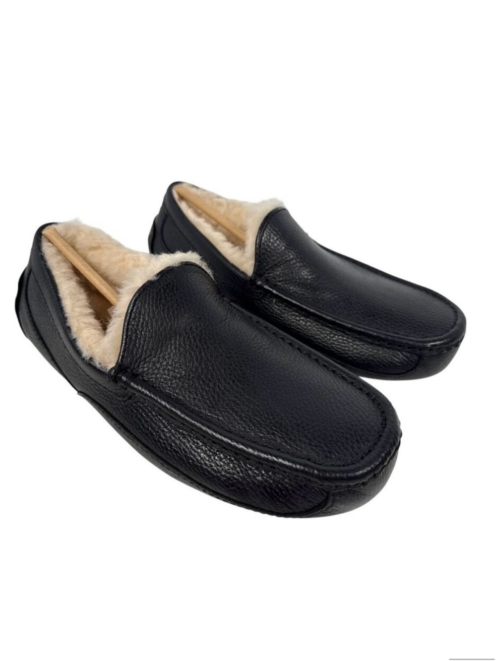 UGG Women's Black Leather Shearling-Lined Slip-On Slippers